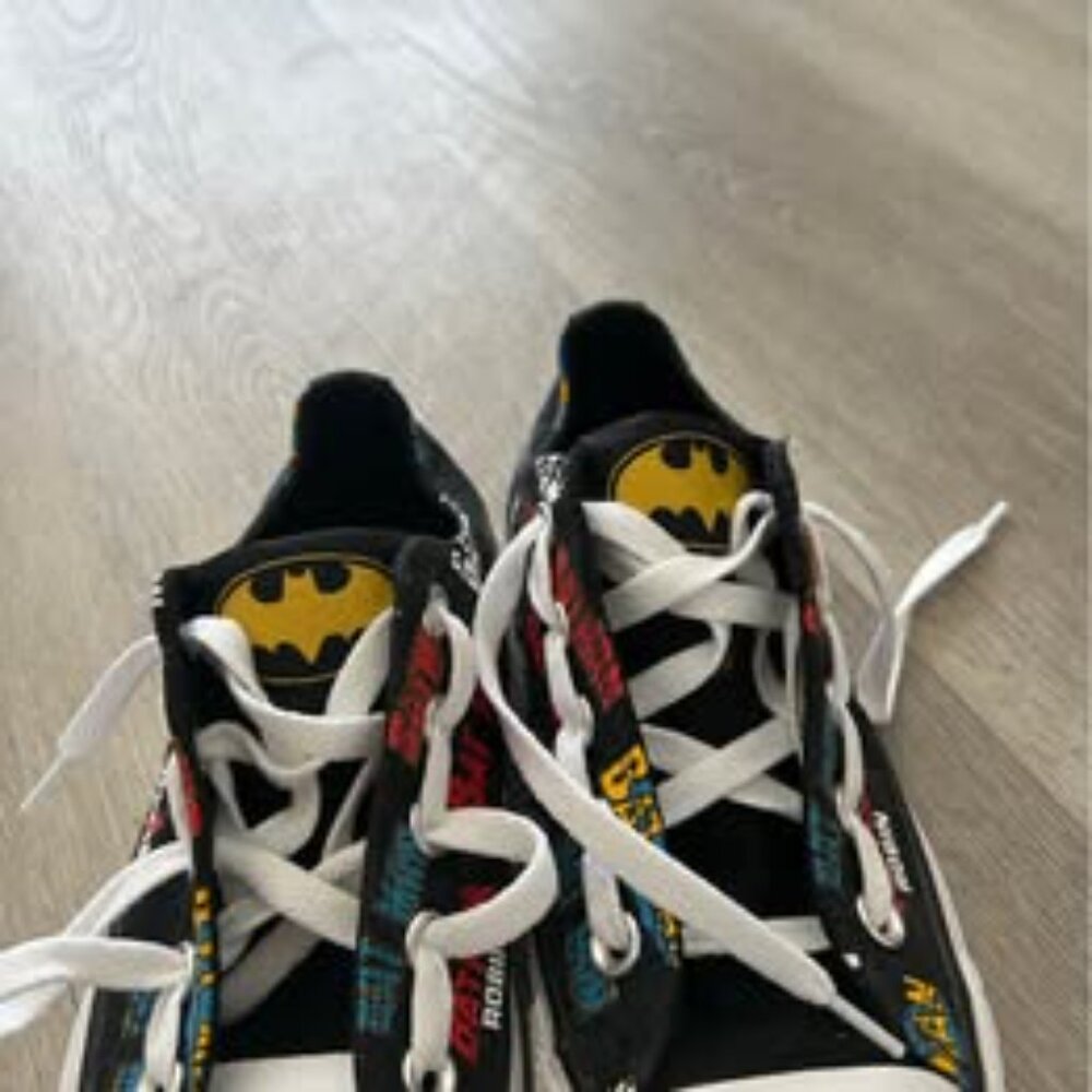 Shoes/sneakers - Picture 3 of 7